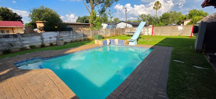 3 Bedroom Property for Sale in Declercqville North West